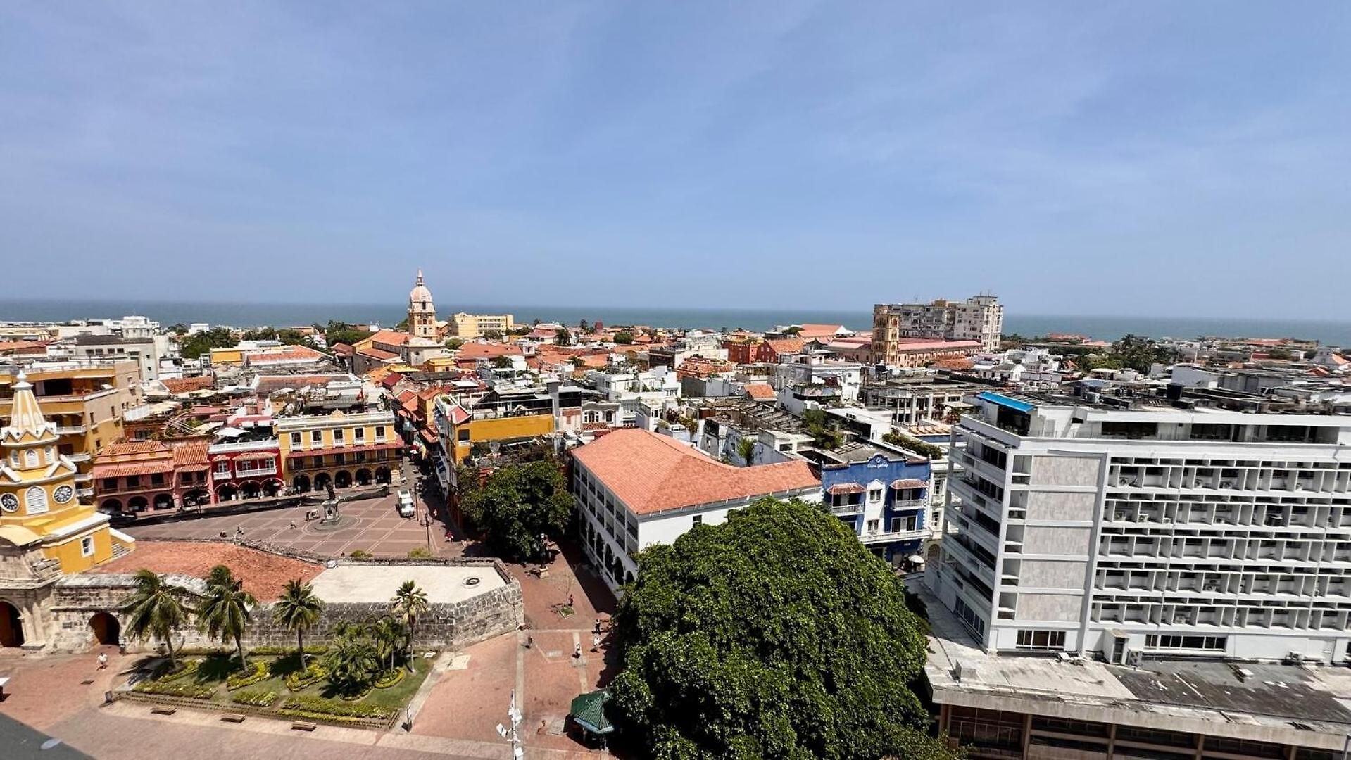Apartamento 1br Loft | Old Town View + 2 Baths *