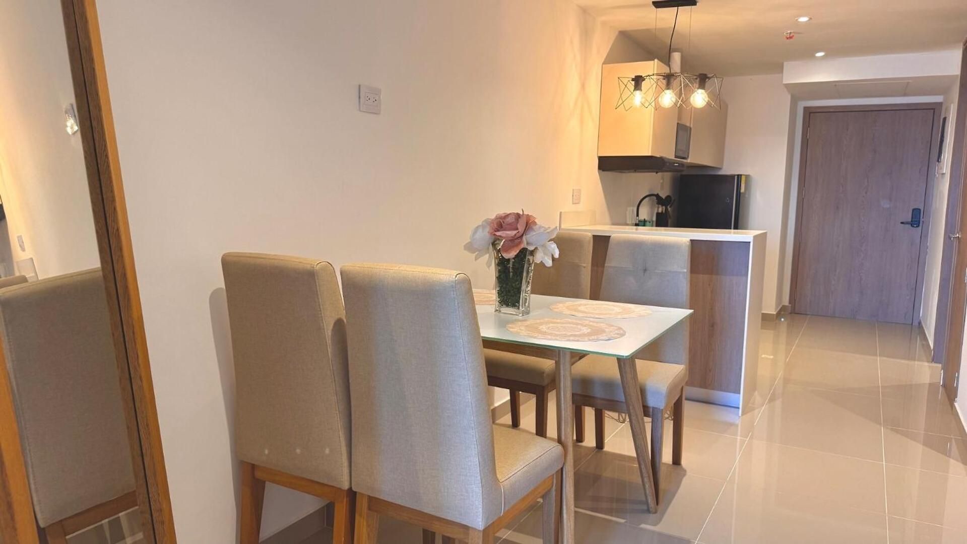 1br Loft | Old Town View + 2 Baths Apartamento *