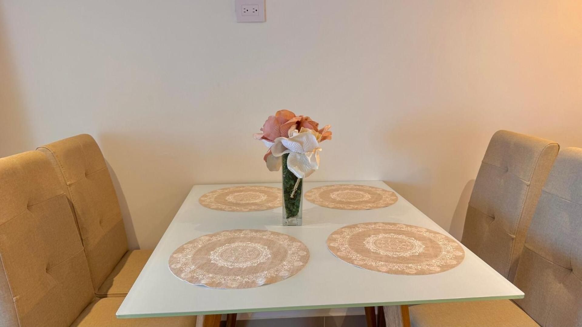 1br Loft | Old Town View + 2 Baths *