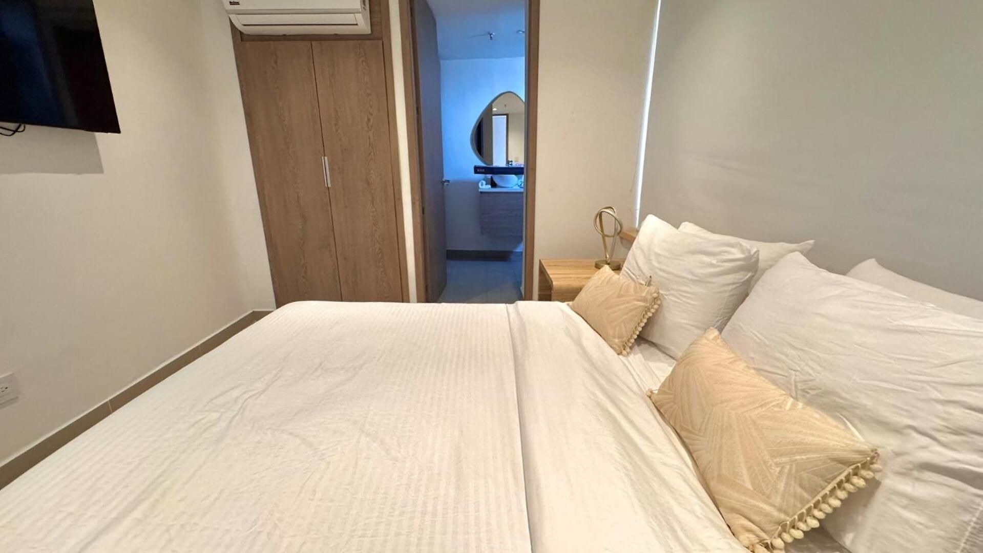 1br Loft | Old Town View + 2 Baths