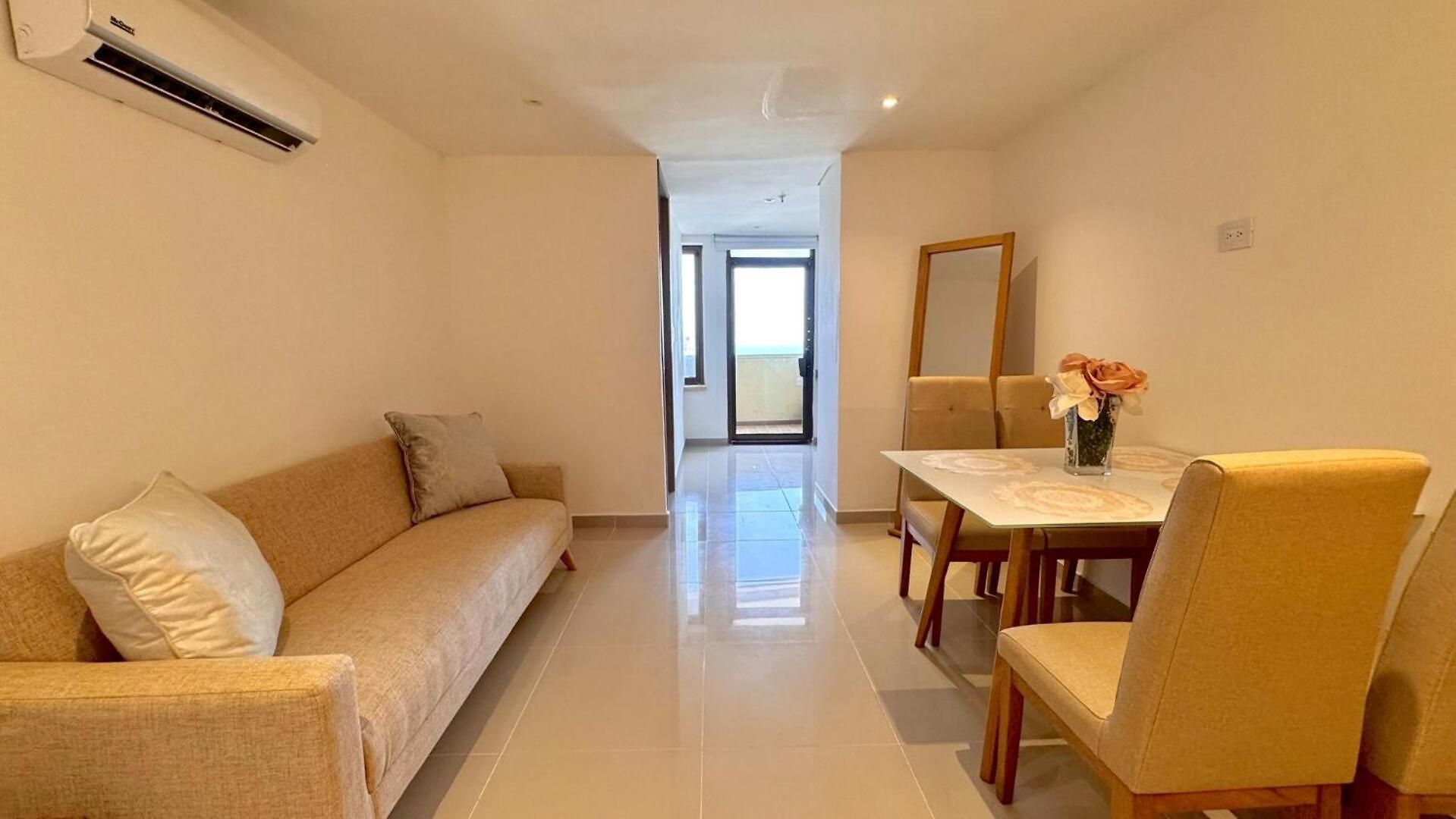 Apartamento 1br Loft | Old Town View + 2 Baths *